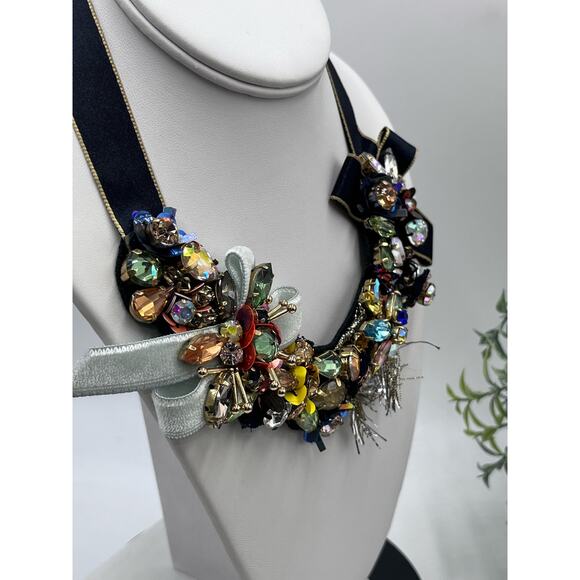 J. Crew Black Ribbon Funfetti AB Tinsel Sequin Floral Multicolor Bow necklace - Picture 15 of 16